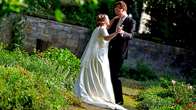 15_JBB7403-V1-web